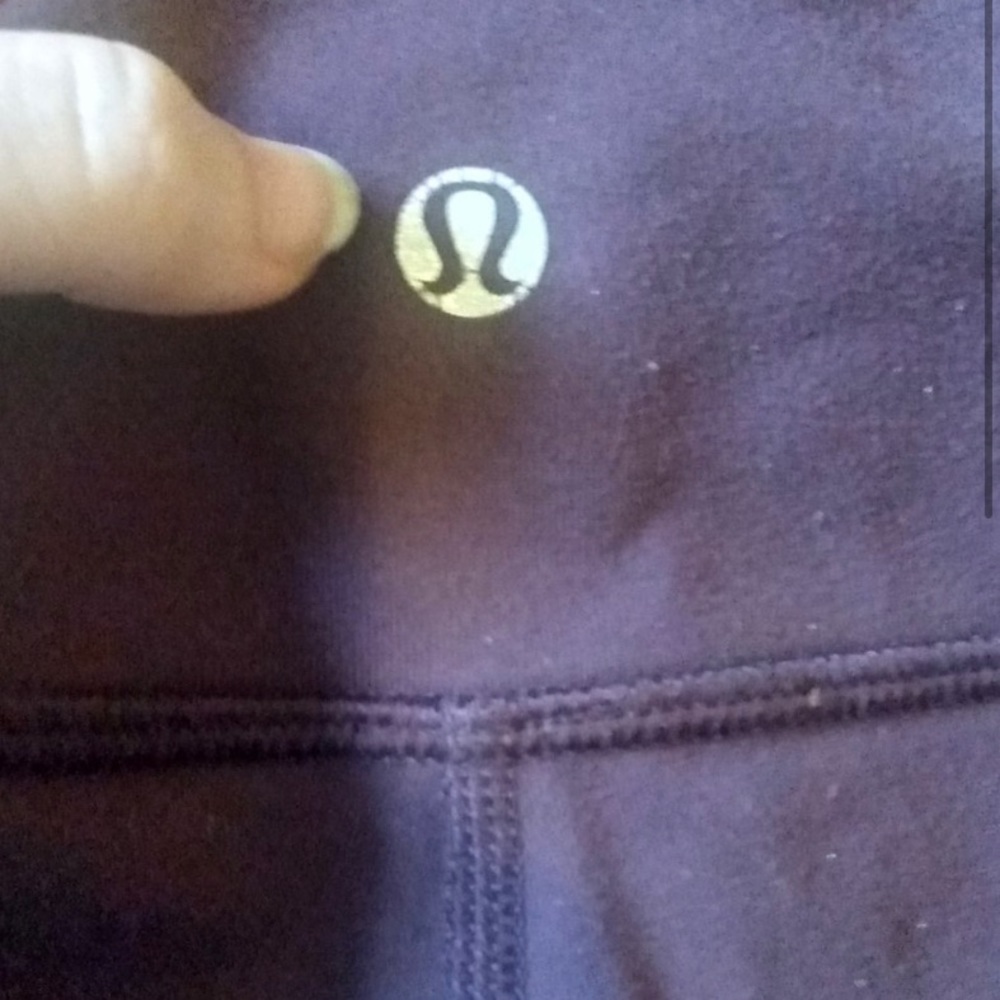 Dark Purple Lululemon Wunder Under Cropped Leggings